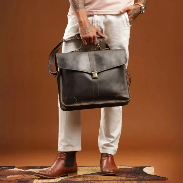 Leather Messenger Bag - SAINT STAG