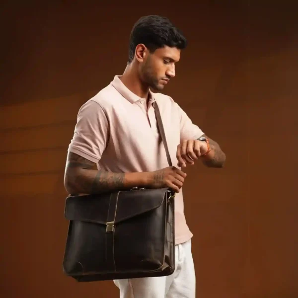 Leather Messenger Bag - SAINT STAG