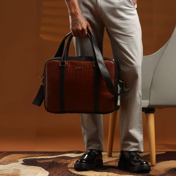 Leather Messenger Bag - SAINT STAG