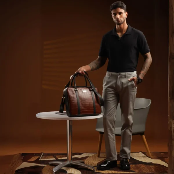 Leather Messenger Bag - SAINT STAG