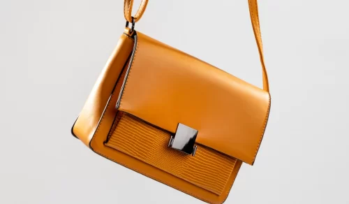 Levitating Women's Bag Display