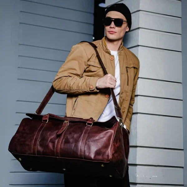 Leather Duffle Bag - SAINT STAG
